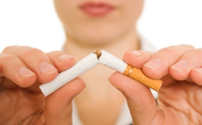 Токсичный коктейль для ваших легких: что происходит с дыханием курильщиков при низкой температуре