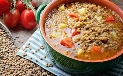Всего 100 граммов вместо стейка: чем же так хороша чечевица — самая недооцененная крупа с историей