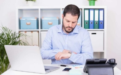 Если дедлайны важнее сна: как работа без границ разрушает все — отношения, здоровье, мотивацию