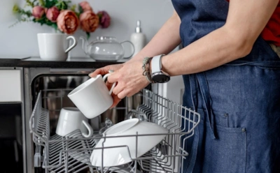 Этой посуде не место в посудомойке: почему она может прийти в негодность уже после первой мойки