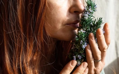 Для чего стоит хранить розмарин в спальне: полезная привычка, о которой знают далеко не все