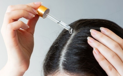 Если начали выпадать волосы: это старое средство из бабушкиных запасов укрепит уставшие корни