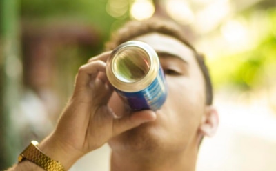 Большая цена бодрости из банки: что происходит с сердцем и нервной системой после энергетиков