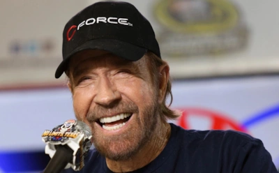 30 лет брака и жена на 23 года младше: о личной жизни Чака Норриса