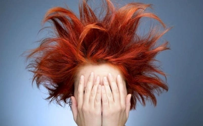 Эмоции могут отражаться на волосах: как настроение и переживания сказываются на их состоянии