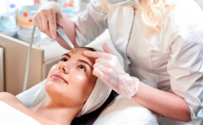 Уколы больше не обязательны: как безыгольная мезотерапия доставляет активные вещества в глубину кожи