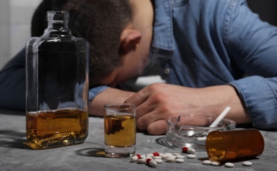 Почему нельзя смешивать снотворное и алкоголь: сочетание, которое может закончиться реанимацией