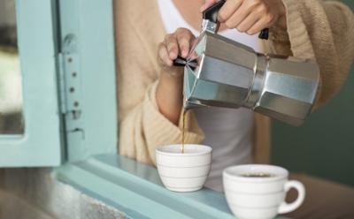 Добавьте это в кофе: как мандариновая цедра влияет на вкус и терпкость бодрящего напитка