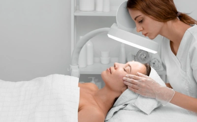 Комбинированная кожа — сложный тип: какие процедуры и уход действительно работают