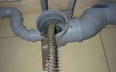 Неочевидный источник постоянных засоров: как стиральный порошок становится головной болью канализации