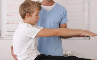 Так плохая осанка влияет на дыхание: как кифоз отражается на объеме легких и работе сердца