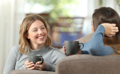 Эта фраза формирует вашу реальность: как от ответа на вопрос «как дела» зависит работа мозга и поведение