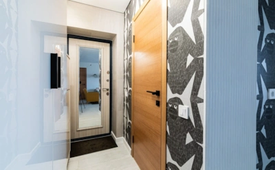 Вы сами сужаете коридор квартиры: эти детали интерьера крадут и без того скромное пространство