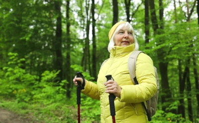 Почему с годами координация движений становится иной: как мозг меняет стратегию и мешает балансу