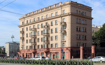 Почему сегодня так больше не строят: что стояло за 65-сантиметровыми стенами в «сталинках»