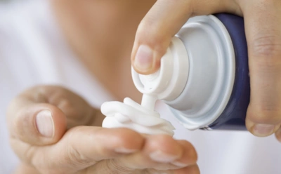 Идеальное бритье начинается с базы: чем отличаются гель, пена и масло и что лучше для кожи