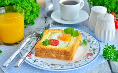 Поэтому завтрак из яиц — лучшее начало дня: чем яичница отличается от углеводных блюд и почему это важно