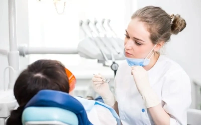 Если зубы со временем стали короче: как стирание эмали меняет смыкание и запускает цепочку проблем