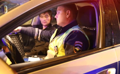 Если гаишник просит пересесть в его авто: как отличить законное требование от психологического давления