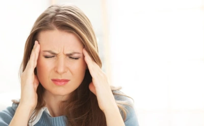 Весенние триггеры мигрени: какие факторы запускают головную боль и как снизить частоту приступов