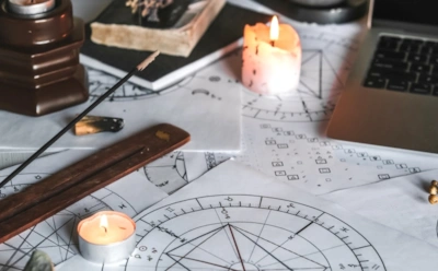 Близнецов ждет денежный соблазн в мае: гороскоп сулит испытание на импульсивные траты и скрытые риски