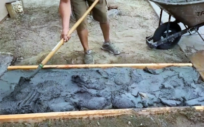 Дорожки перестанут тонуть после дождя: это покрытие без песка убирает застой воды на участке