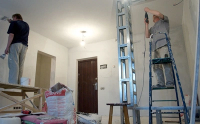 Вы тратите на ремонт лишнее: почему освещение и планировка важнее дорогих диванов