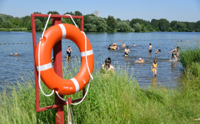 Надувной матрас не спасает на воде: почему летний отдых у реки или моря требует строгих правил
