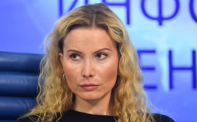 Что в сумочке у Этери Тутберидзе: каждый предмет со своей историей