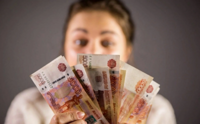 Июль даст Овнам деньги, но проверит нервы: где знаку повезет и когда лучше не действовать на эмоциях