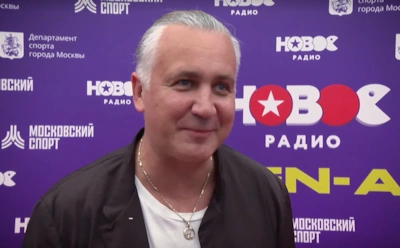 Солист «Динамита» Илья Зудин сбежал из Москвы, укоренился в деревне и собирает яблоки