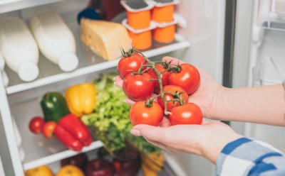 Холодильник подходит не всем продуктам: некоторые на его полках портятся быстрее, чем в шкафу