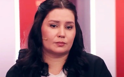 Родившая в 11 лет Валя Исаева избила дочь на телешоу: назвала ребенка "причиной несчастий"