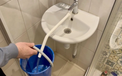 Одна ложка на ведро воды: как раньше мыли крашеные полы, чтобы не оставалось пленки и разводов
