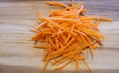 Полкило моркови превращаю в марокканскую закуску: мягкая, пряная и хорошо впитывает заправку