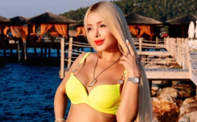 47-летняя Алена Кравец ждет первенца и позирует в купальнике: верит в чудо после скандала с приемной дочерью