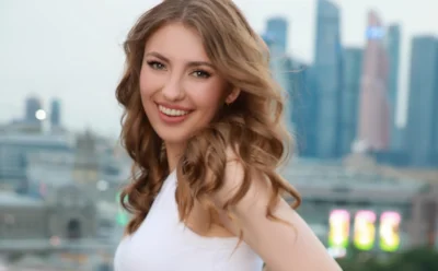 21-летняя Елизавета Долженкова впервые стала мамой: певица родила сына и скрывает имя отца