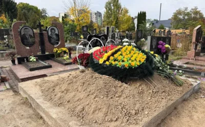 Могилу Кашпировского сделали безымянной из страха осквернения: появилось фото тайного захоронения в Виннице