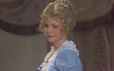 Людмила Суворкина в роли Софьи в фильме «Недоросль»