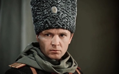 Андрей Мягков в образе Алексея Турбина в фильме «Дни Турбиных»