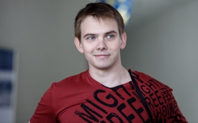 Иван Дубровский в образе Назара в сериале «Молодежка»