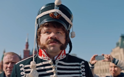 Гарик Харамов в образе Рыльского в сериале «Гусар»