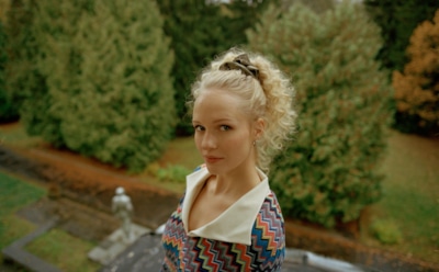 Елизавета Базыкина в образе Наташи в сериале «Слово пацана. Кровь на асфальте»