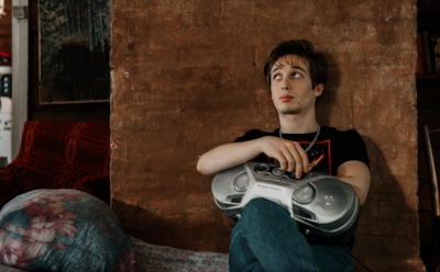 Ярослав Заргаров в образе Вжика в сериале «Отмороженные»