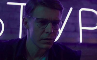 Никита Ефремов в образе Раста в сериале «Оффлайн»