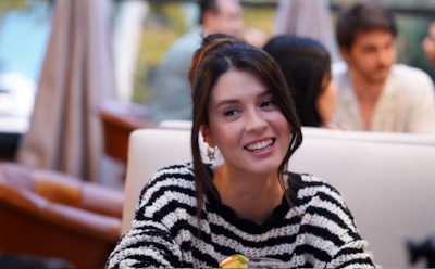 Буче Бусе Кахраман в образе Пелин в сериале «Зимородок»