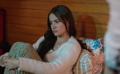 Ягмур Юксель в образе Дилан