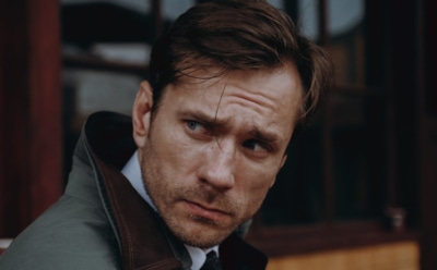 Александр Горбатов в образе Александра Нечаева в сериале «ГДР»