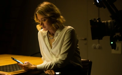 Надежда Михалкова в образе Веры в сериале «Беспринципные»