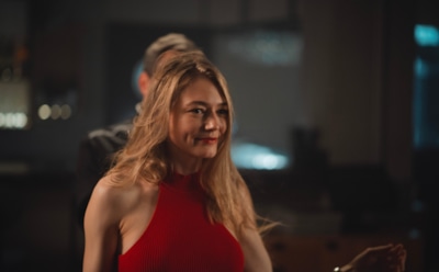 Оксана Акиньшина в образе Шилковской в сериале «Неверные»